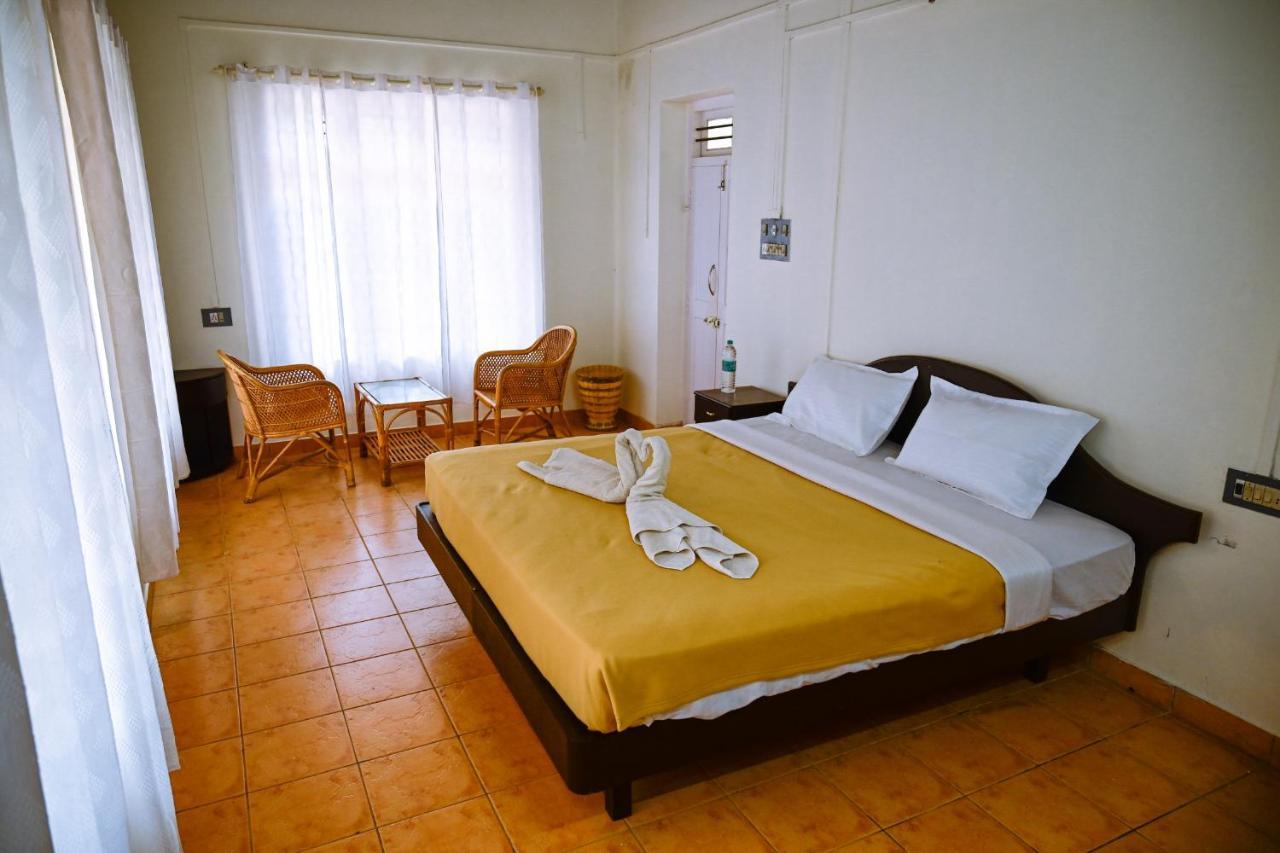 The Shire Hotel Sultan Bathery Buitenkant foto